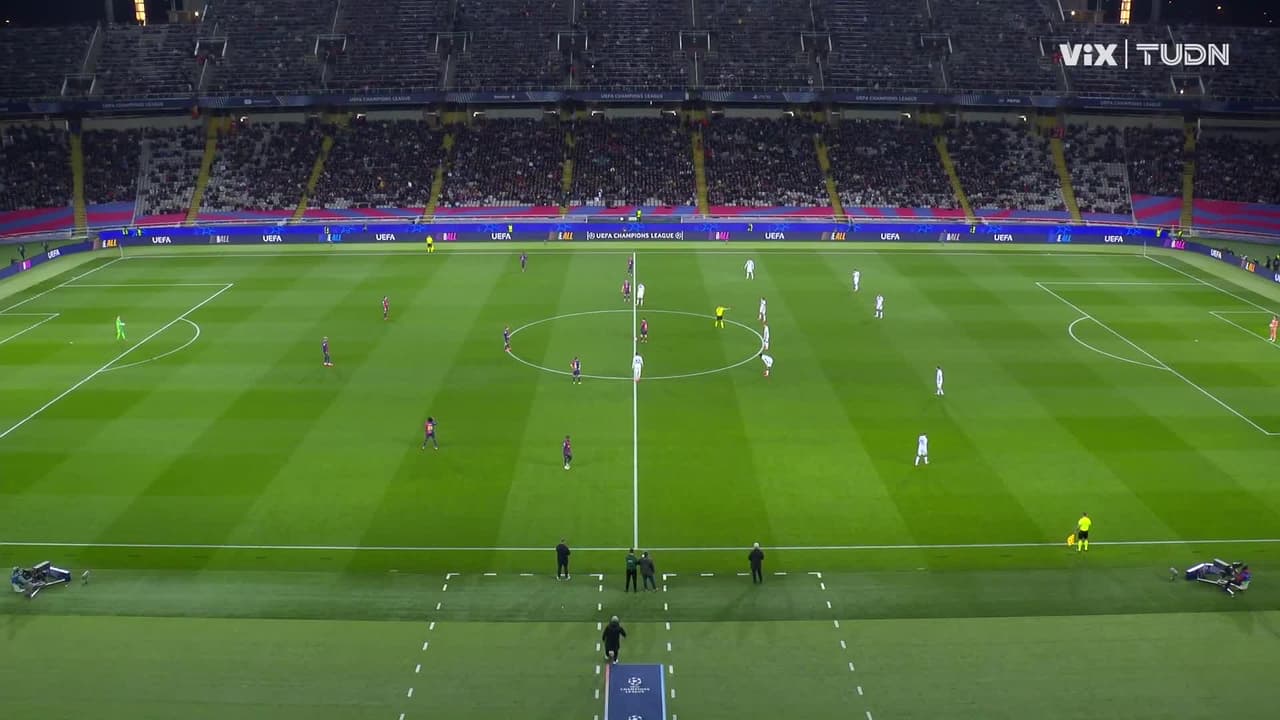 ¡Ya saltan al campo los culés y arrancan su compromiso en Champions! 