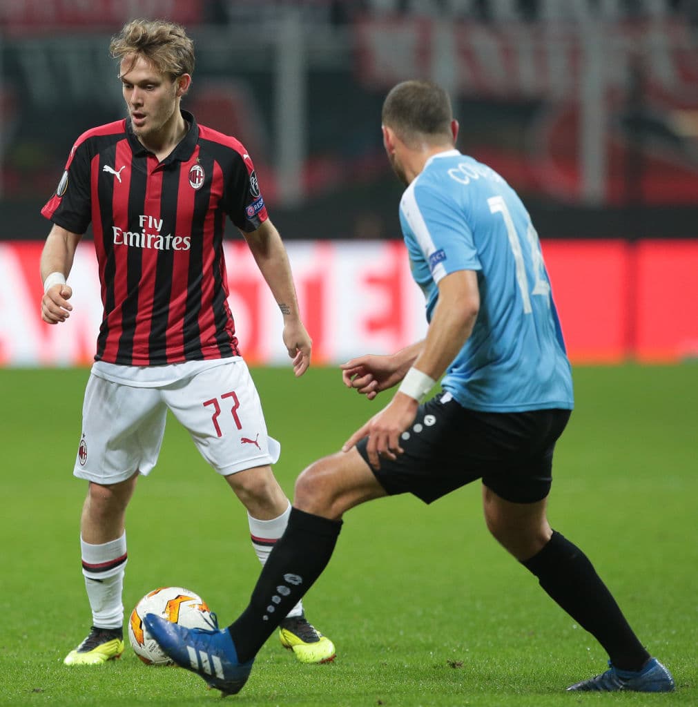 De acuerdo con varios medios italianos, el croata Alen Halilovic, actualmente en el Milan, estaría muy cerca de cerrar su traspaso al Besiktas, ya que no cuenta para Gattusso.