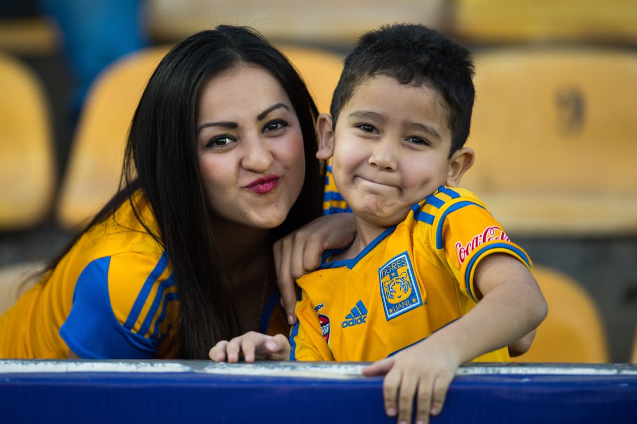 El colorido de la afición en la Jornada 4