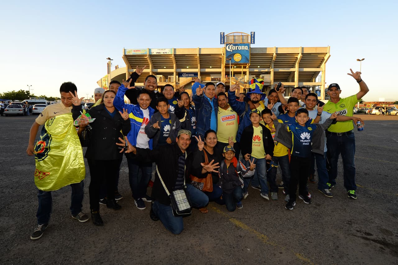 El colorido de la afición en la Jornada 4