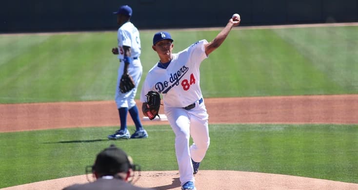 Julio Urías, pitcher de los Dodgers.