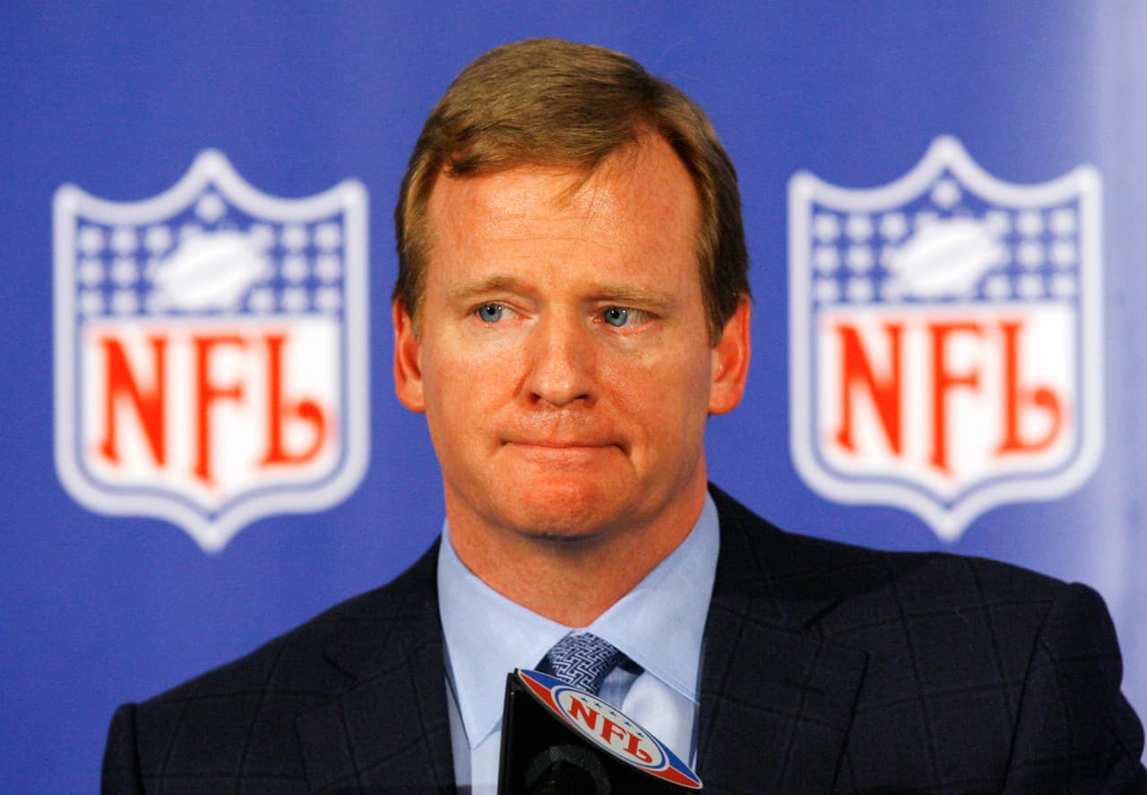 Siendo el deporte más popular de Estados Unidos y que genera tantos millones de dólares, la NLF logra su cometido y logra tranquilizar a la gente diciendo que las concusiones no llevan a la muerte a sus exjugadores.