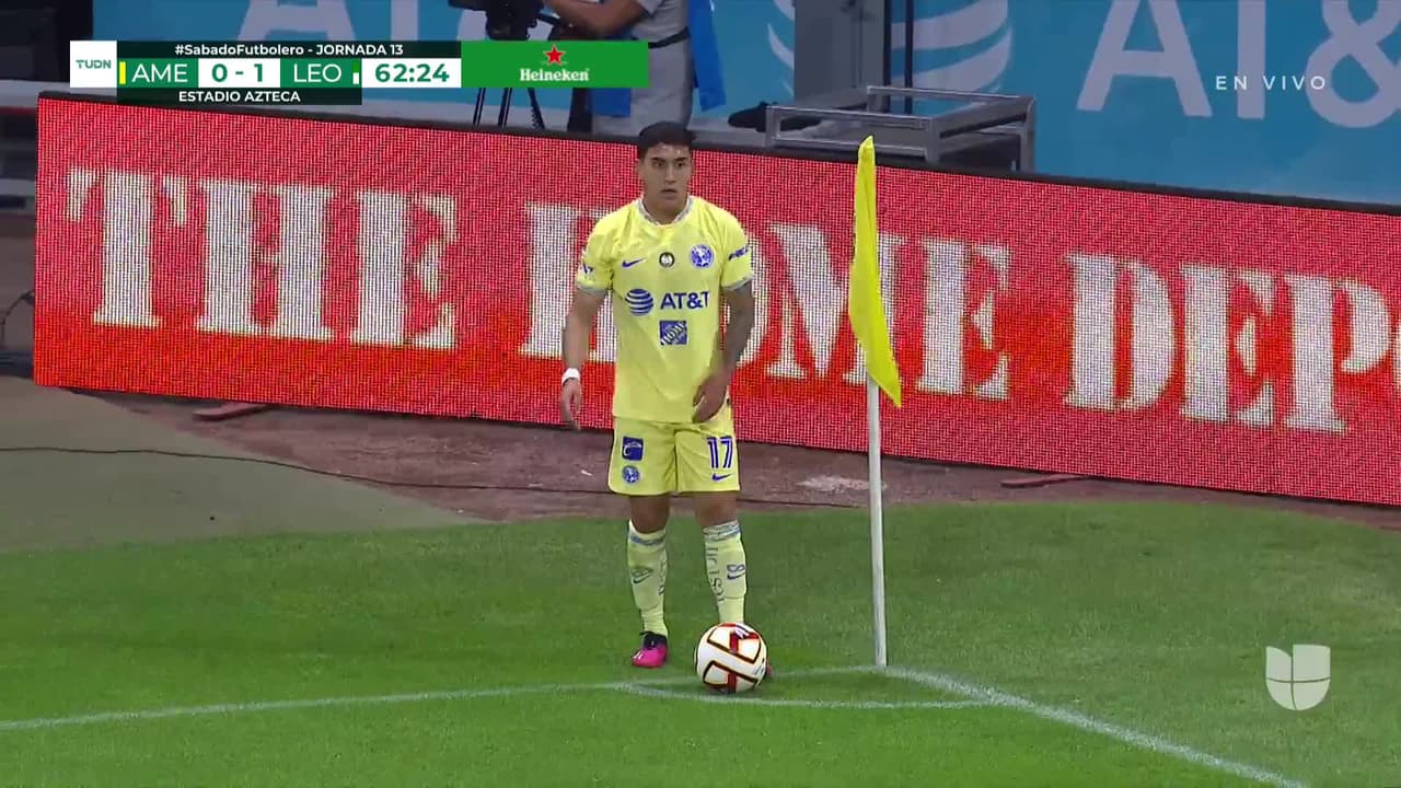 ¡GOOOL! Diego Valdés anota para América.