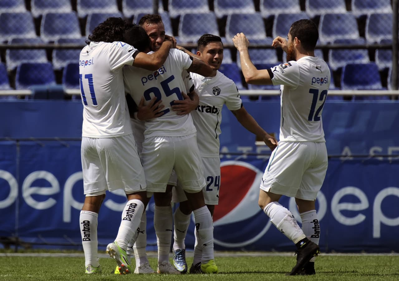 Las hazañas más inesperadas de Alianza y Comunicaciones

