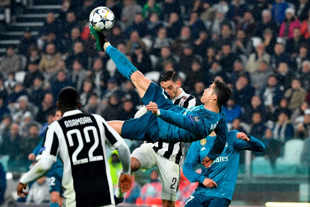 Terminó la primera mitad y lo mejor estaría por llegar. Juventus buscaba empatar el partido cuando al minuto 64’ apareció la magia de Cristiano para enmudecer al estadio de Juventus.