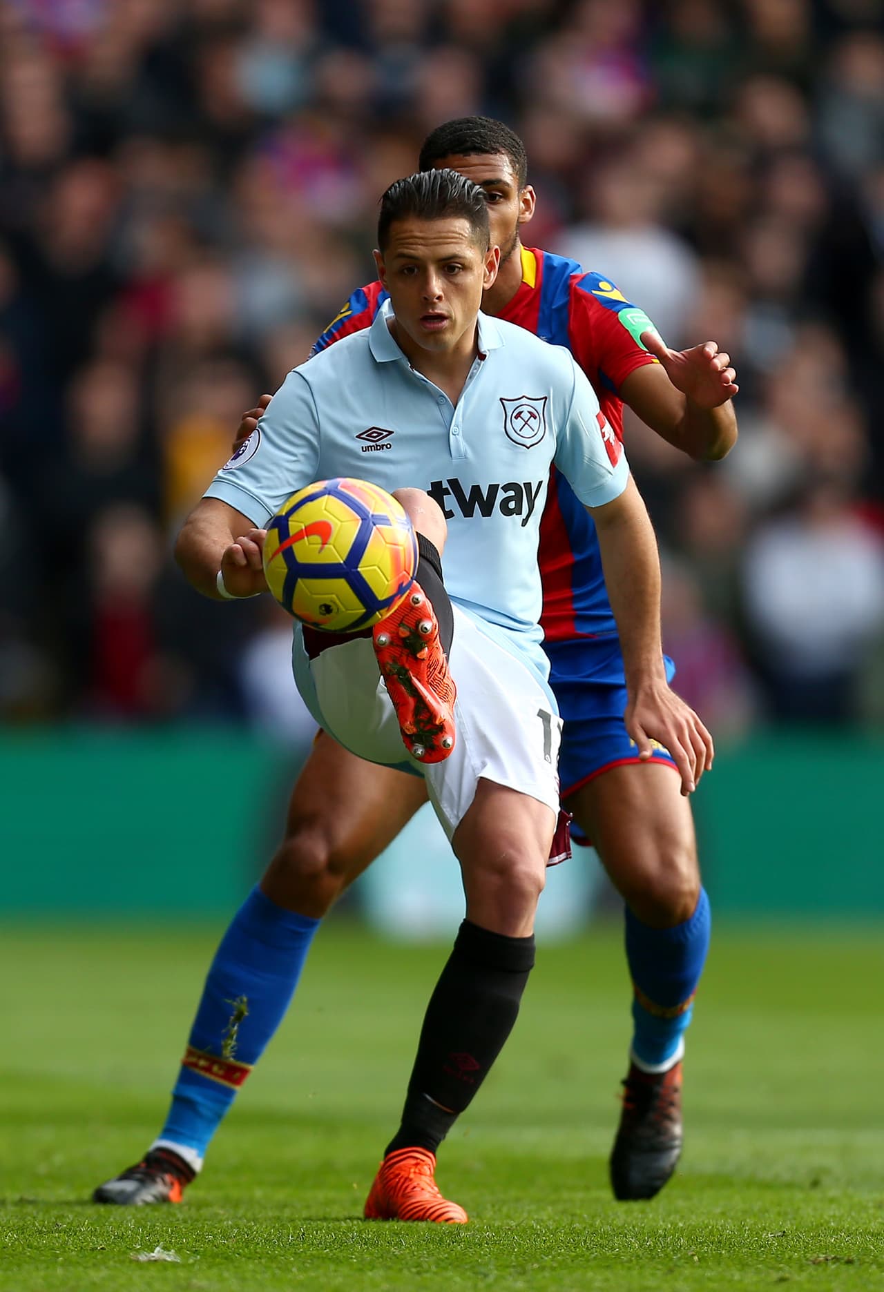 Ha tirado únicamente en 22 ocasiones y de esos disparos solo 10 han salido al arco rival.