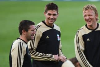 Robbie Keane y Steven Gerrard cuando jugaban juntos en el Liverpool (08-09)