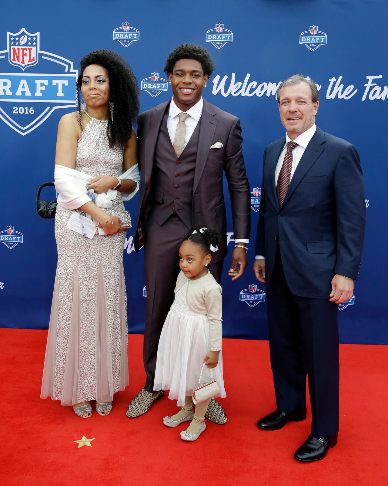 La maypría de los colegiales llegaron con sus familias, como Jalen Ramsey egresado de Florida State.