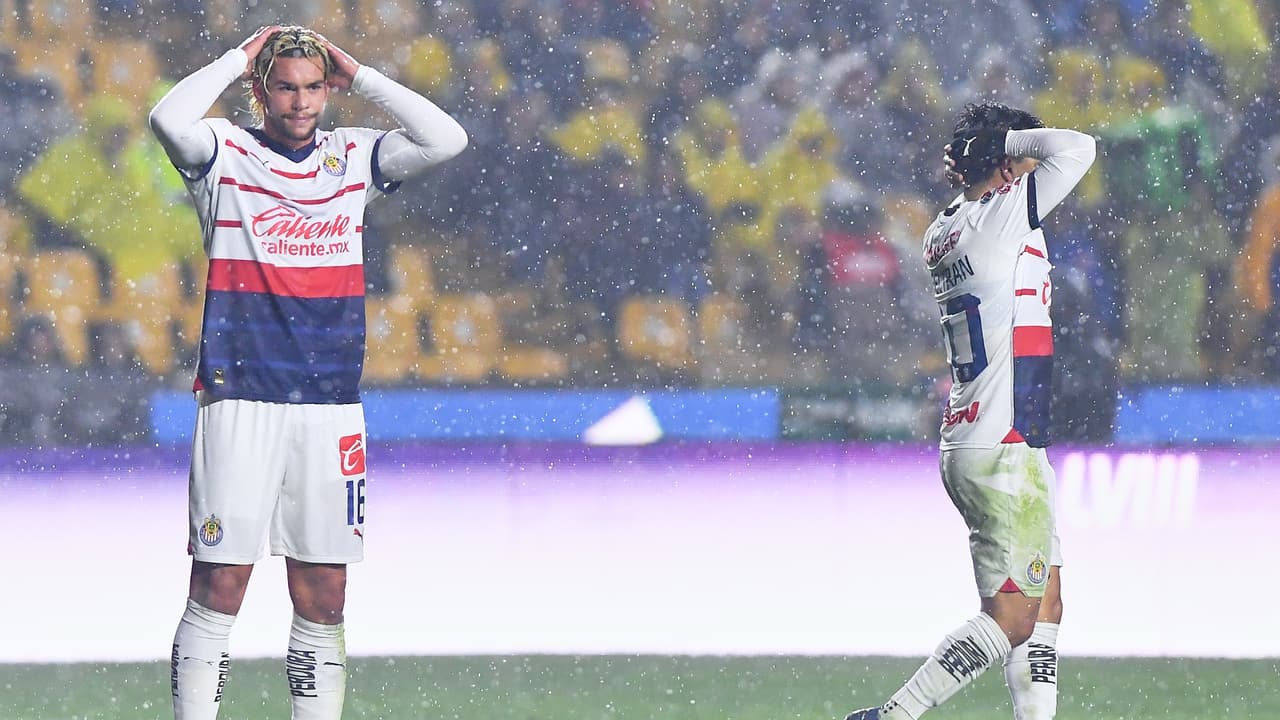 Cade Cowell destaca en debut con Chivas pese a derrota