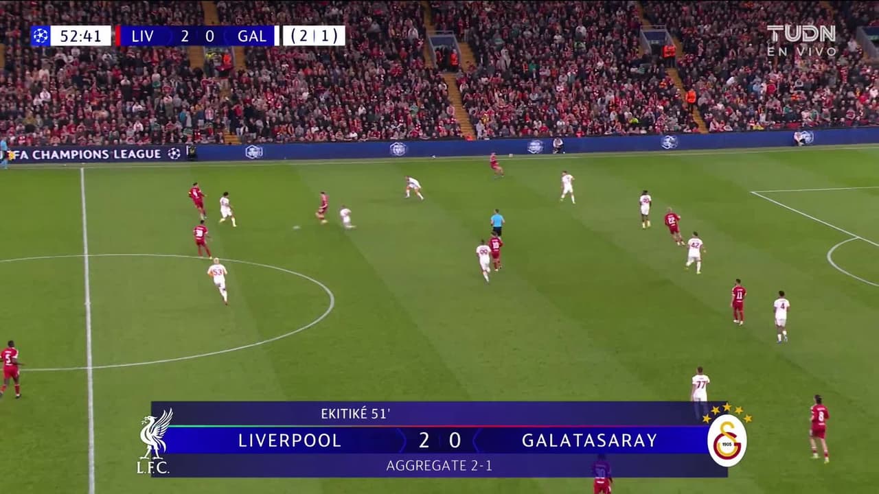 ¡GOL!  anota para Liverpool. Ryan Gravenberch