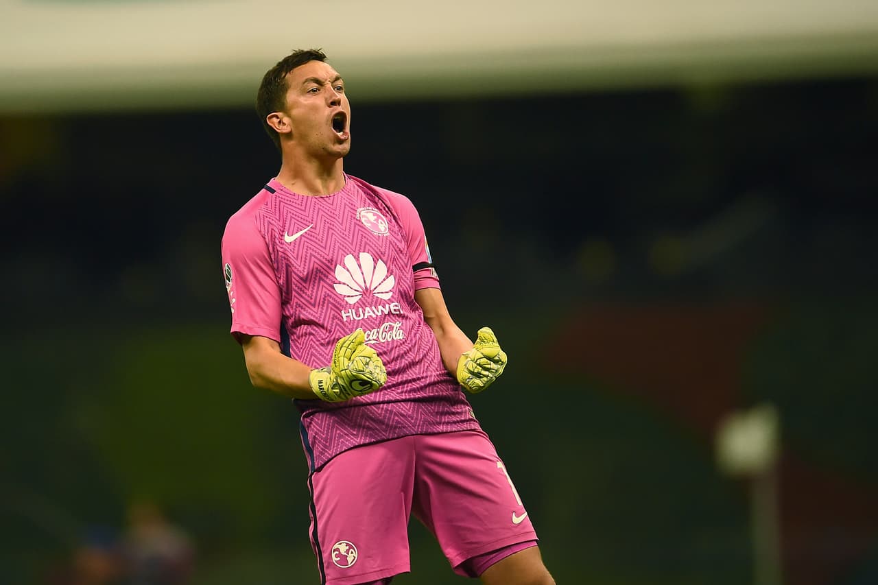 El primer torneo de Agustín Marchesín como americanista ha sido complicado pero eso no impide que festeje en grande el gol de su equipo.