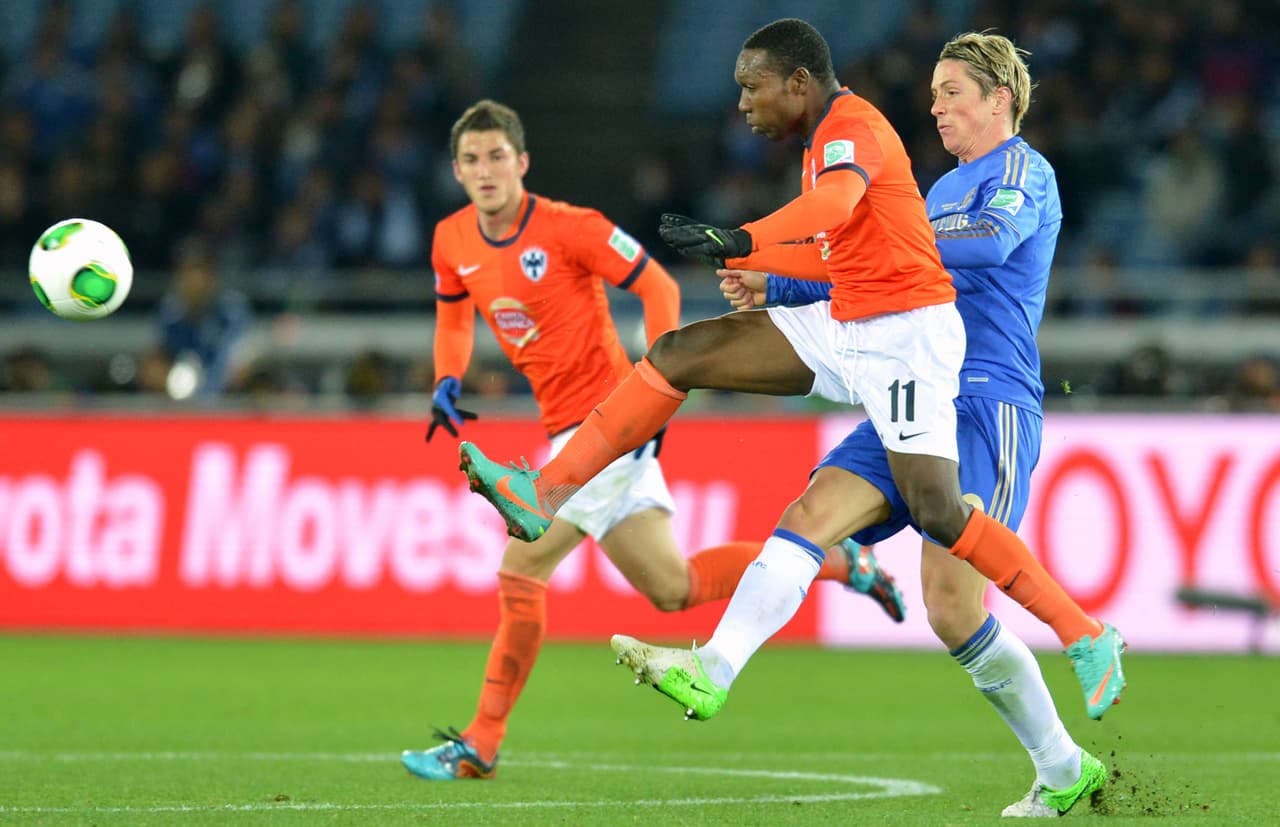 Pero fue con Monterrey donde brilló al ganar dos títulos de liga y un tricampeonato de Concacaf que le permitió jugar el Mundial de Clubes.
<br>