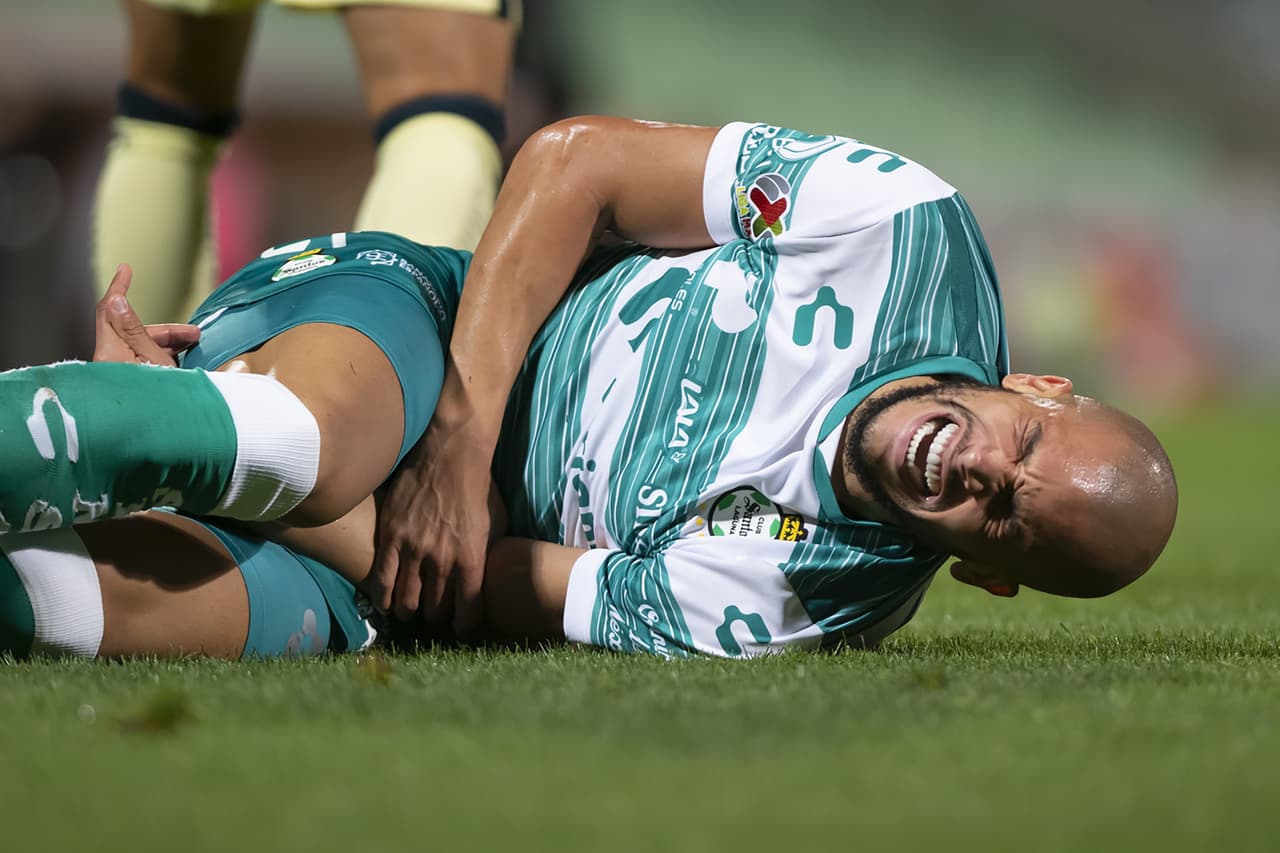 Santos rescató el empate durante los 10 últimos del encuentro ante el América. El primer tanto fue para los azulcremas por parte de Henry Martín al minuto 44, pero fue hasta el minuto 82 cuando Santiago Muñoz logró igualar el marcador durante la J4 del Torneo Guard1anes.