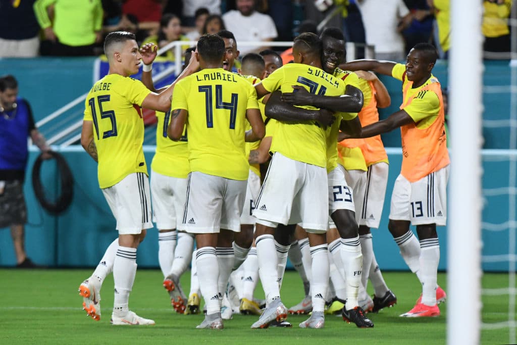 La selección de Colombia superó 2-1 a Venezuela en partido amistoso. Este fue el primer encuentro de los Cafetaleros tras no ser renovado el contrato al técnico argentino José Pekerman.