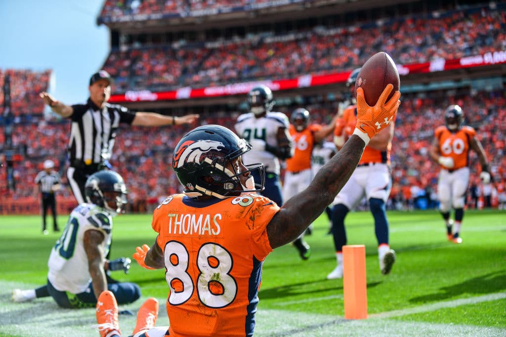 Los oficiales dijeron que la recepción de Thomas había sido buena y este touchdown fue decisivo, al poner cifras definitivas de 27-24. Una obra de arte el trabajo del 88 de Denver,