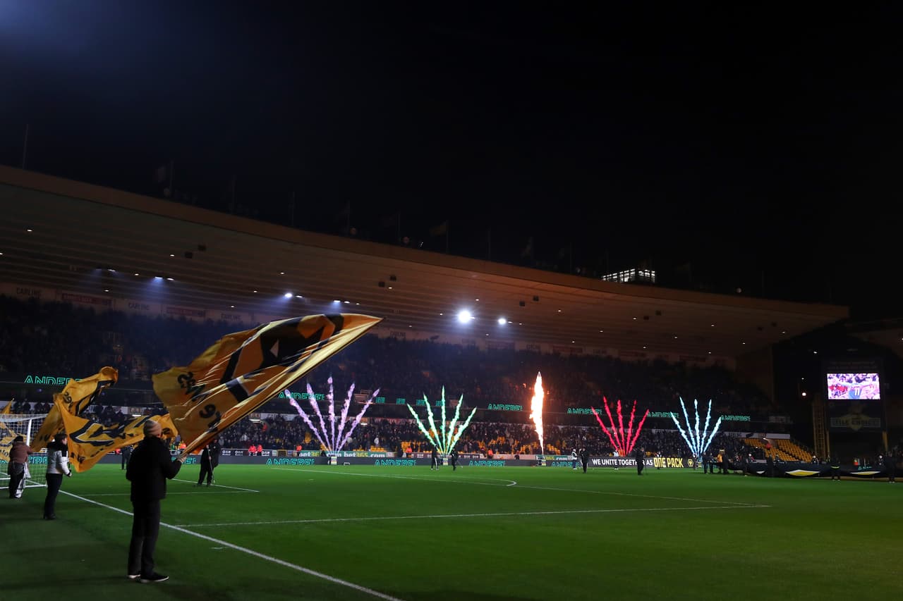 Por dos semanas, los partidos de la Premier League se llenarán de arcoíris para celebrar la campaña ‘Rainbow Laces’ como muestra de apoyo a la comunidad LGTB dentro y fuera del futbol, donde no haya discriminación y demostrar que el poder del futbol une a la gente.
