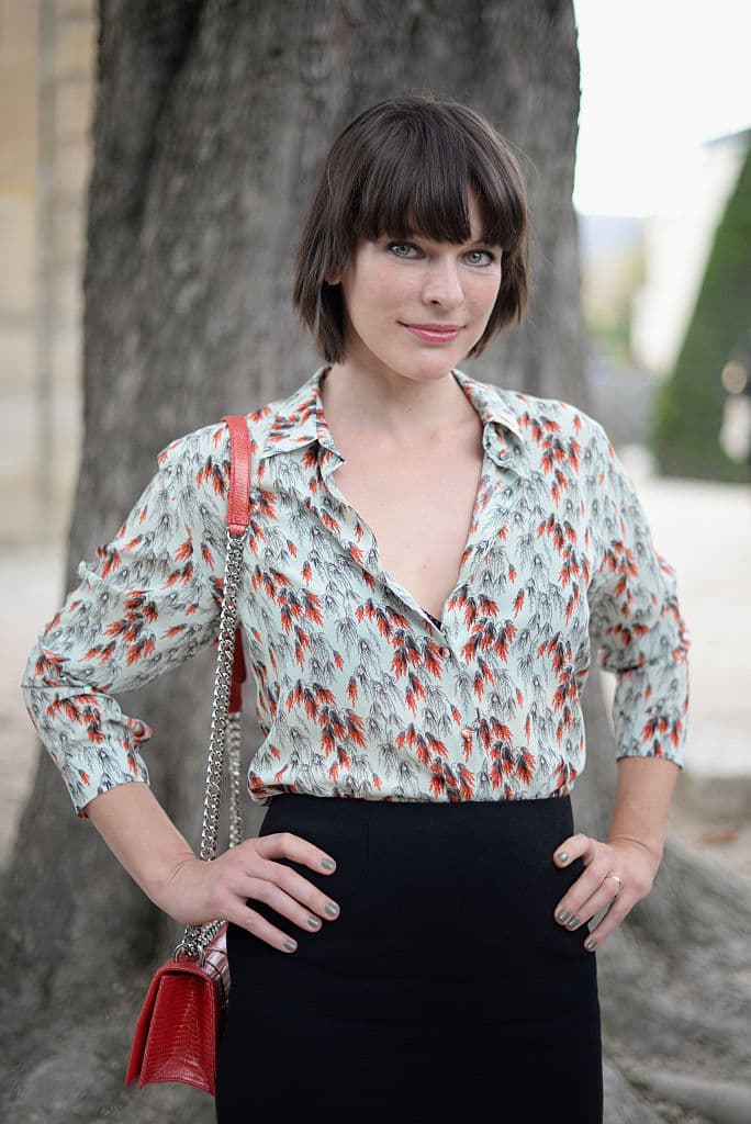 Derek queda en entredicho y como un idiota, y decide retirarse. Sin embargo, un prestigioso diseñador le pide que desfile para él.
<br>