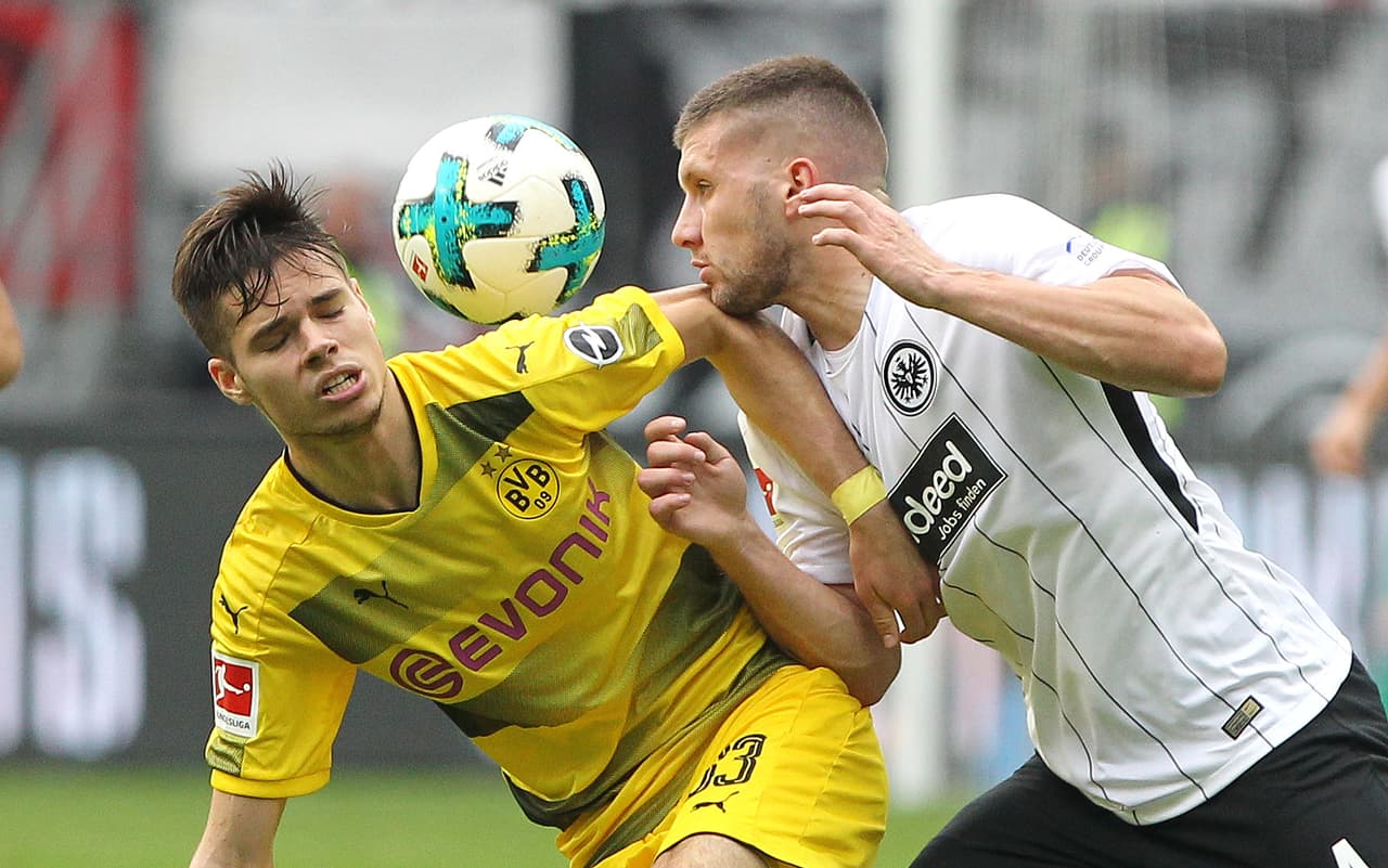 Borussia buscó en condición de visitante recuperar los puntos perdidos la jornada pasada como local contra Leipzig, mientras que el Frankfurt busca acercarse a los puestos de torneos europeos.