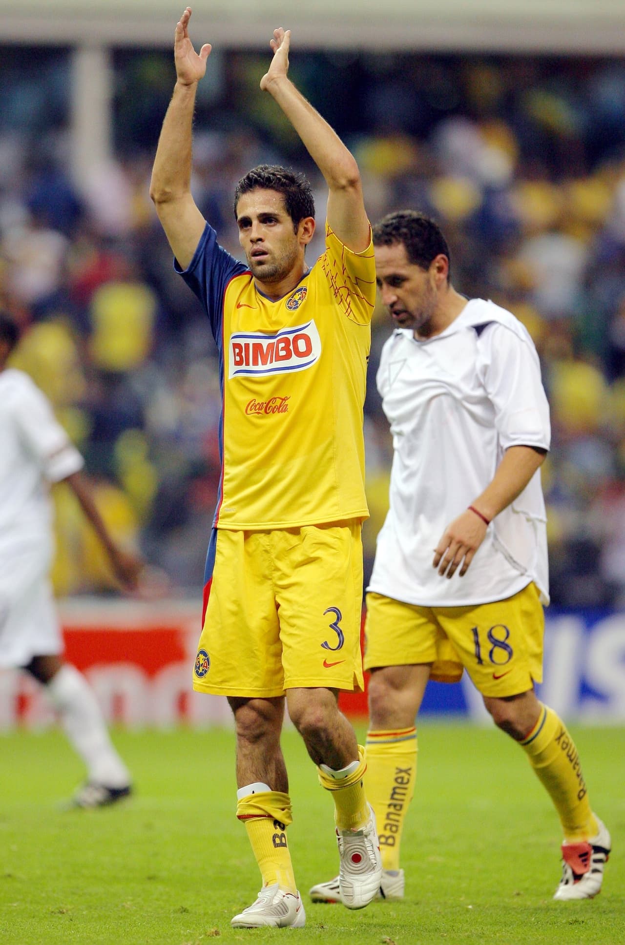 En el año 2001, José Antonio Castro debutó con el América siendo uno de los defensas más importantes en los nueve años que estuvo con el equipo azulcrema. Ganó cinco títulos, tres Ligas y dos torneos de Concacaf.