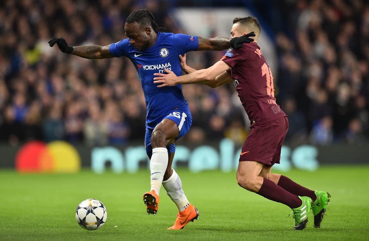 Chelsea volvió a defender con fiereza y a dejar al Barcelona con el balón, pero sin que llegara con claridad.