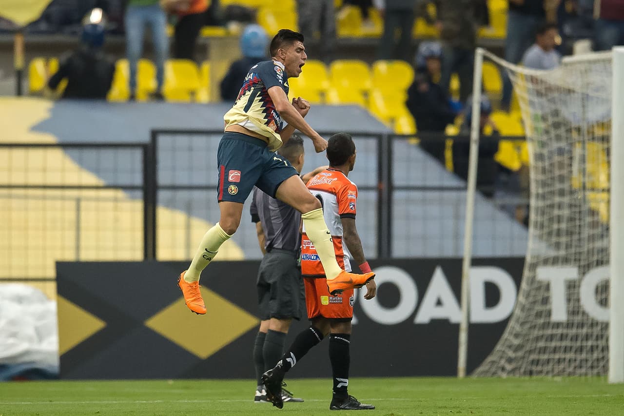 Joe Corona puso pronto al minuto 19 del primer tiempo el 1-0 a favor del América.