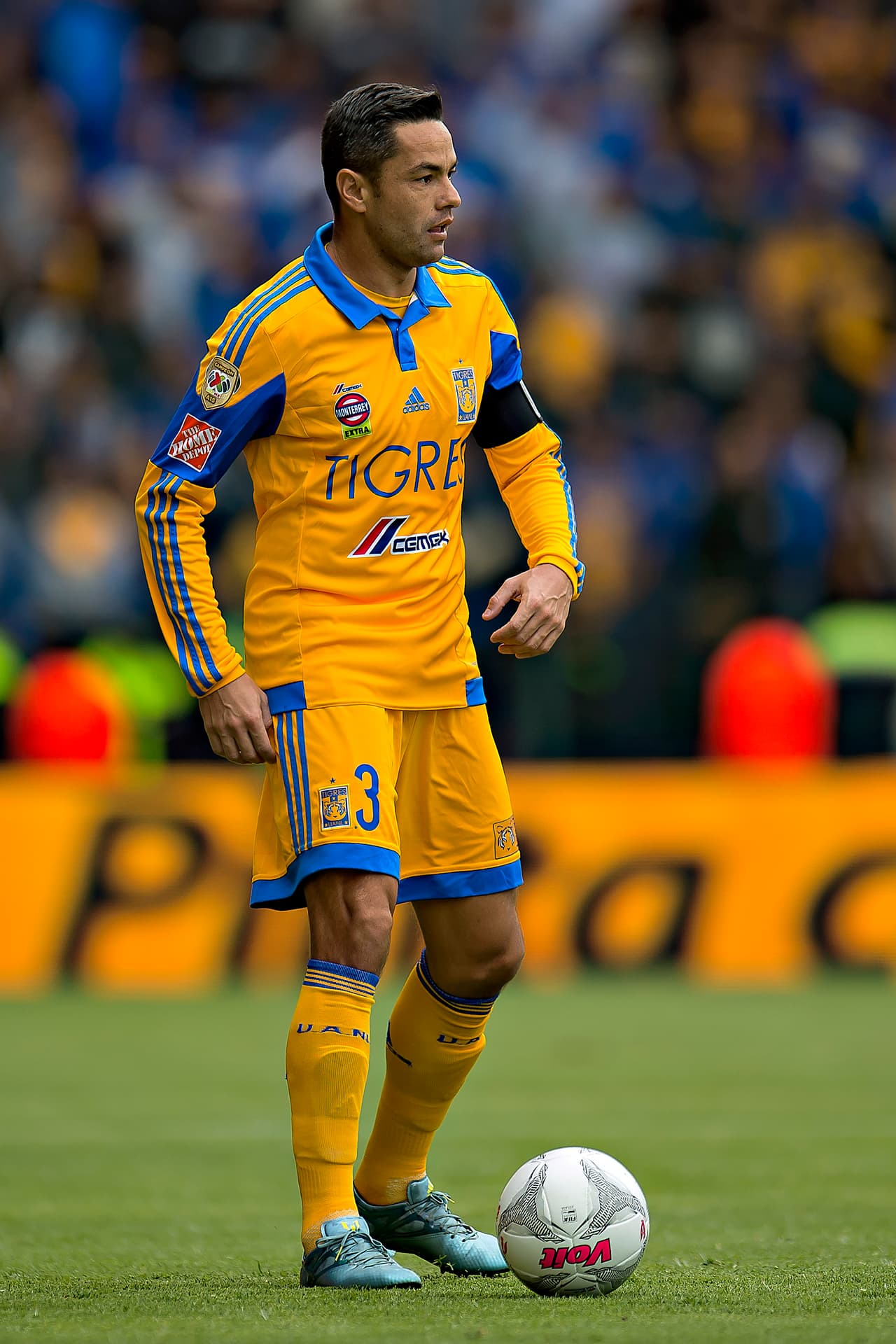 Juninho - Tigres.- El jugador de los felinos ocupa el tercer puesto en la defensa, quien con sus 59 puntos mantiene un valor de $7.5 millones en el Univision Deportes Fantasy.