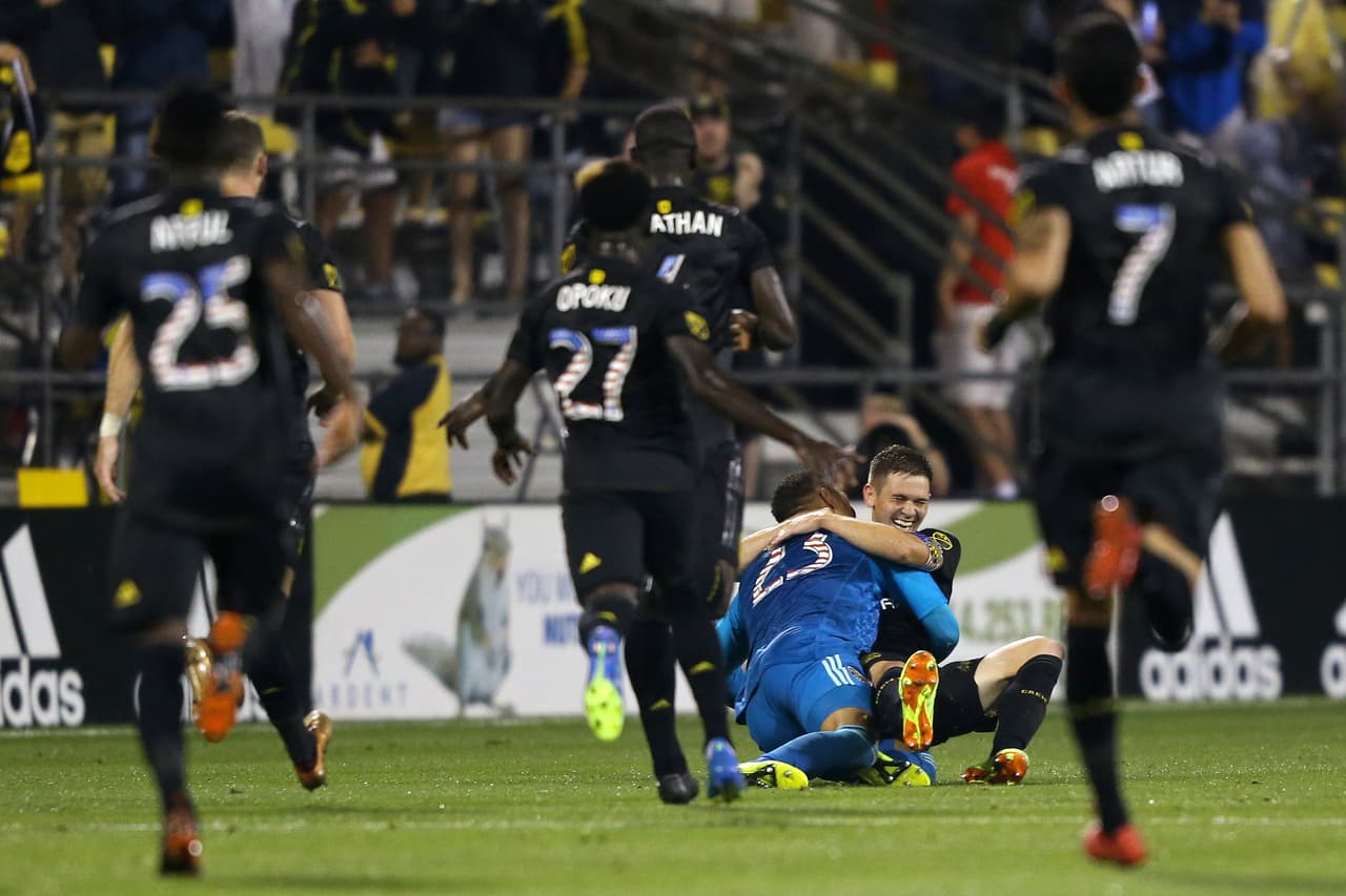 Columbus dio la voltereta para vencer a Orlando en el tiempo adicional con un golazo de otro partido