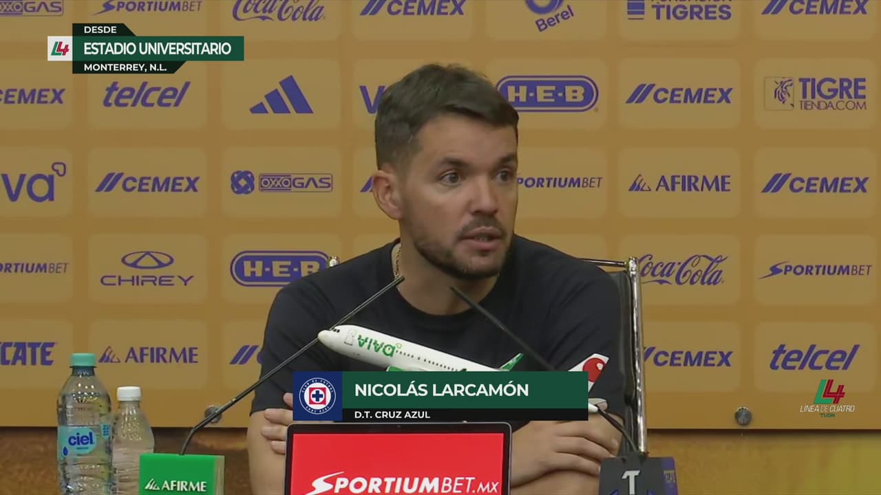 Larcamón explica el por qué no arrancó con Charly y Paradela