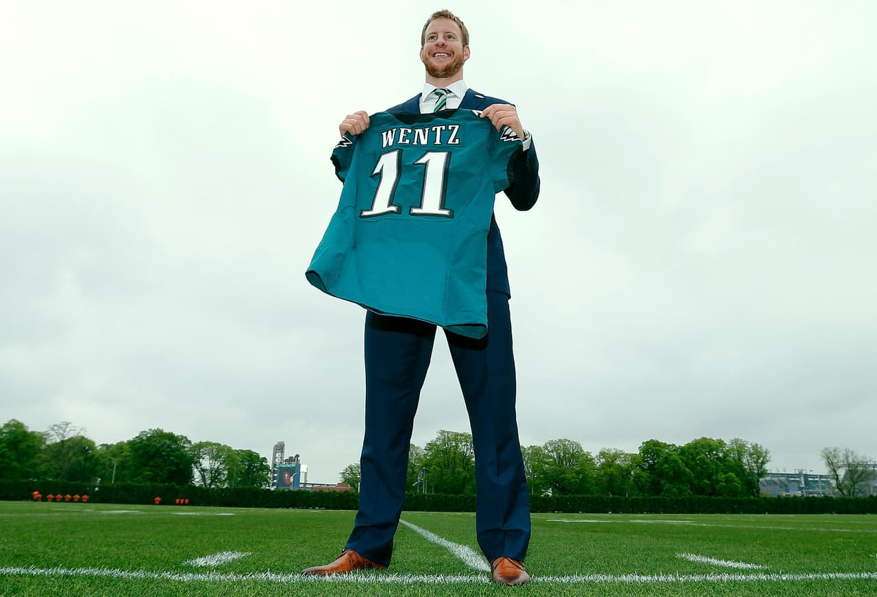 Antonio De Valdés: Veteranos vs. Novatos / Al relevo de Peyton / Fiesta en el Azteca