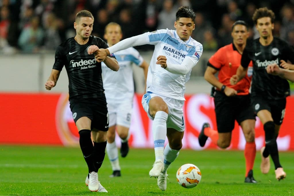 Los visitantes buscaron afanosamente no ceder terreno y no caer en desesperación y se pusieron a remar contra la corriente para buscar el tanto de la igualdad.