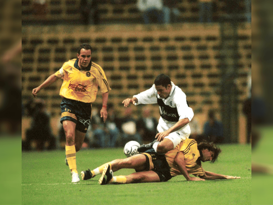 Los locales no daban respiro a los del Olimpia, pues su juego era dominante y seguían en búsqueda de más goles.