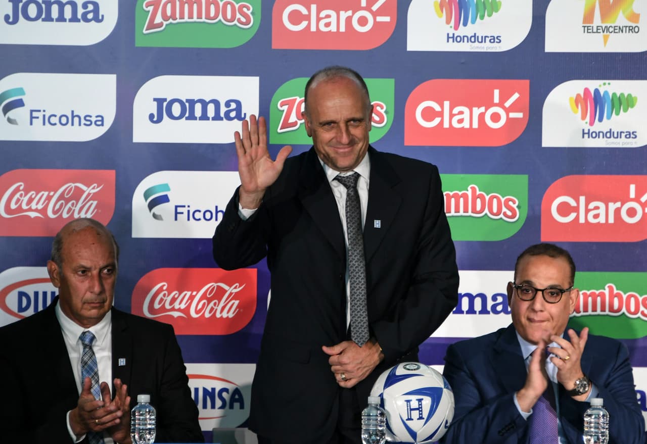 Fabián Coito fue presentado recientemente con la Selección de Honduras. Su experiencia lo avala para darle confianza plena para asumir el timón catracho. El uruguayo es claro: quiere ver a nuevos elementos. ¡Vaya! No solo piensa en 'el momento'.