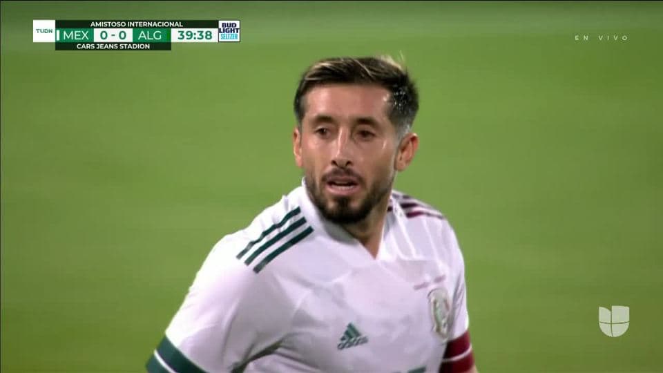 Tiro desviado de Héctor Herrera