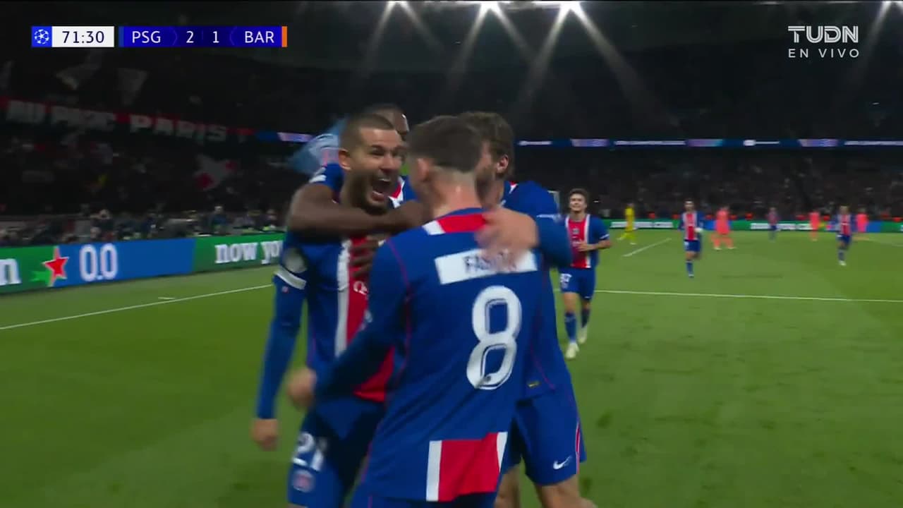¡Lucas Hernández le clava un golazo de cabeza al Barcelona en Champions!