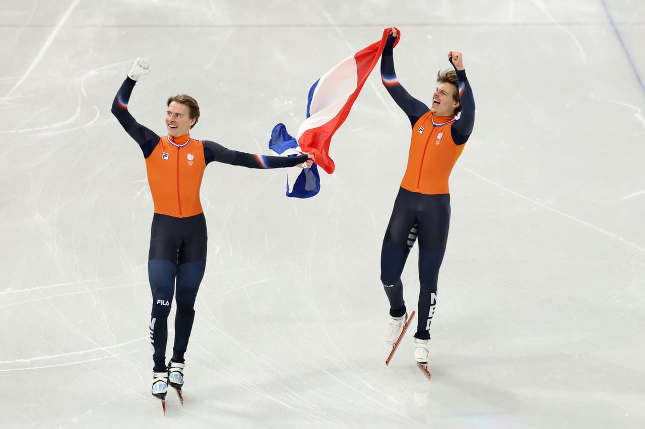 Emotivo podio con dos hermanos en el patinaje de velocidad de Milano Cortina