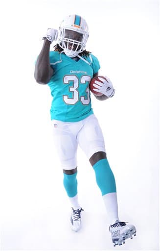Mira las mejores tomas del novato corredor egresado de Boise State, Jay Ajayi, con los Miami Dolphins (AP-NFL).