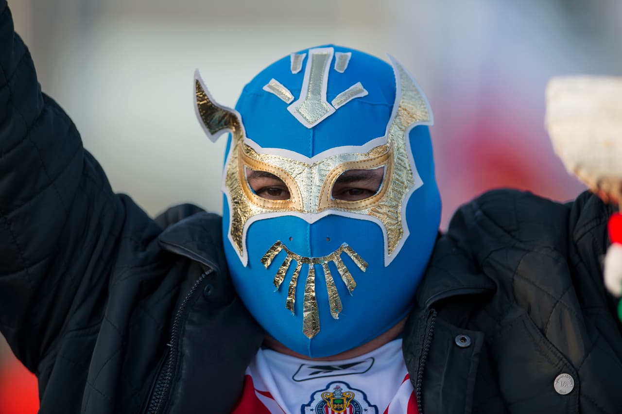 Como ya es costumbre, la lucha libre también dijo presente en esta previa.