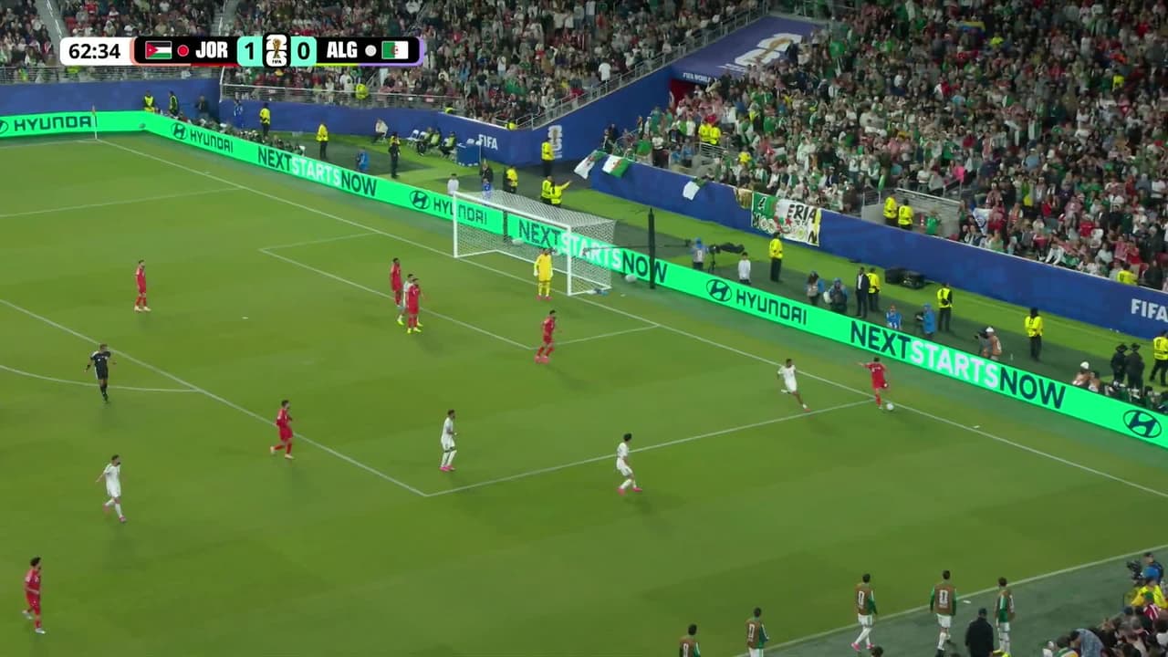 ¡TIRO ATAJADO! disparo por Nadhir Benbouali.