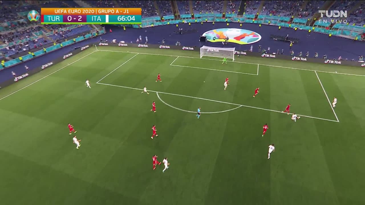 ¡TIRO ATAJADO! disparo por Leonardo Spinazzola.