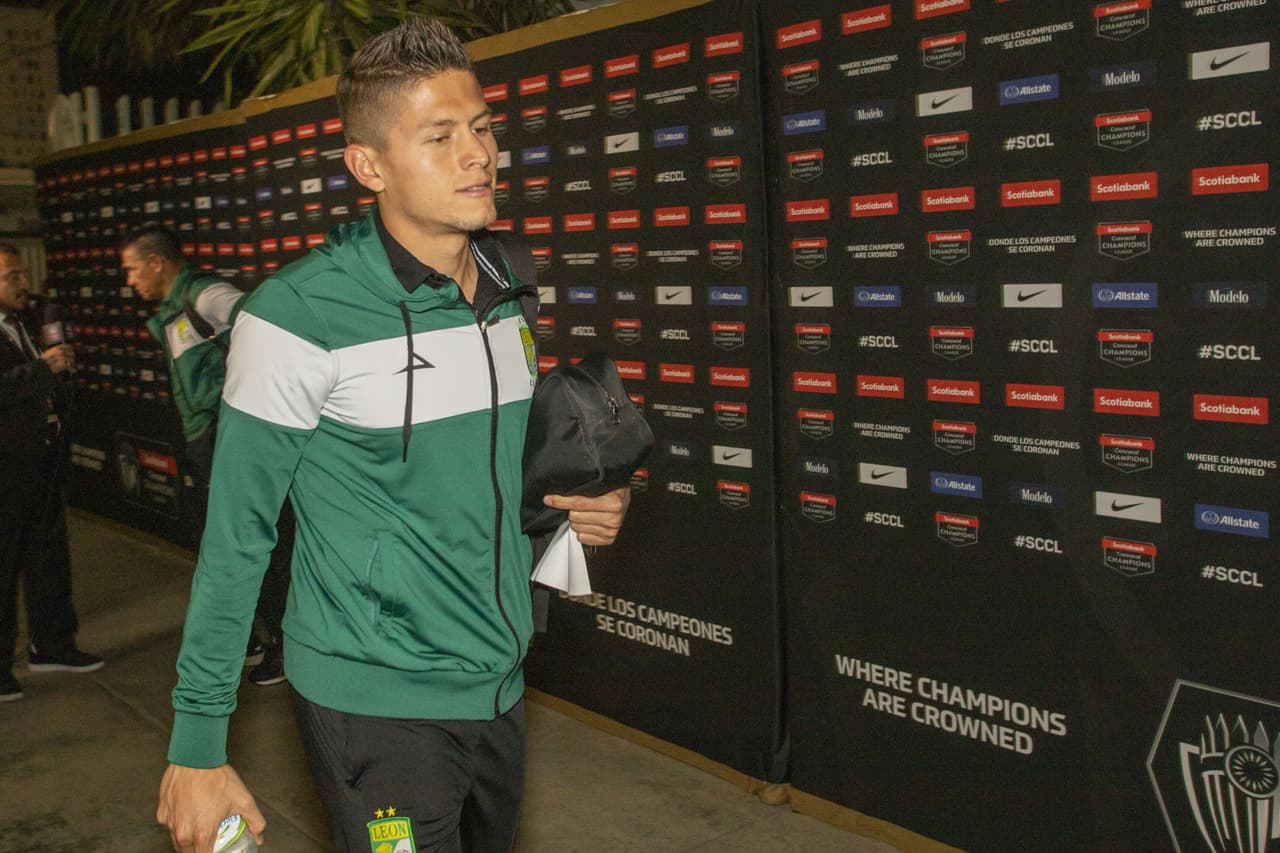 El León no aportaría el talento de José de Jesús Godínez y el Tri perdería mucho al ataque.