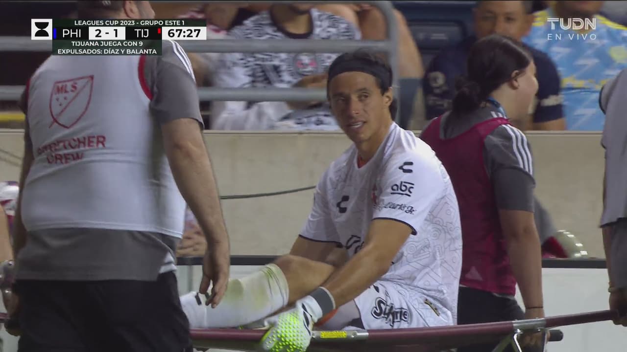 Toño Rodríguez sale lesionado del partido