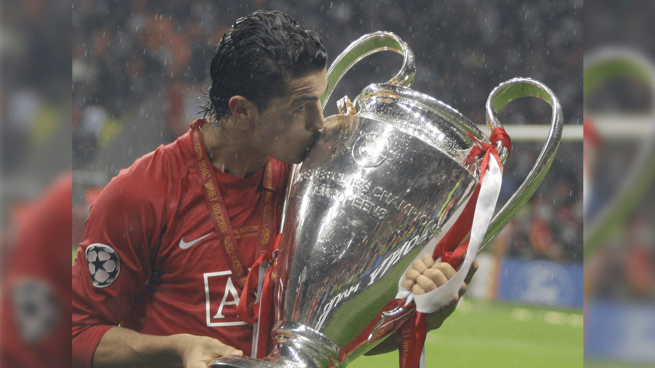 <b>Ronaldo, una conquista sufrida</b>
<br>El delantero portugués en aquel momento del Manchester United tuvo una noche de ensueño, pero seguro fue el trofeo más sufrido durante su trayectoria como futbolista.