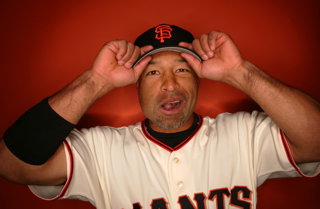 Roberts jugaría 2007 y 2008 con los San Francisco Giants, que fue su último equipo en las Grandes Ligas. Se retiró tras 10 temporadas en MLB como pelotero.