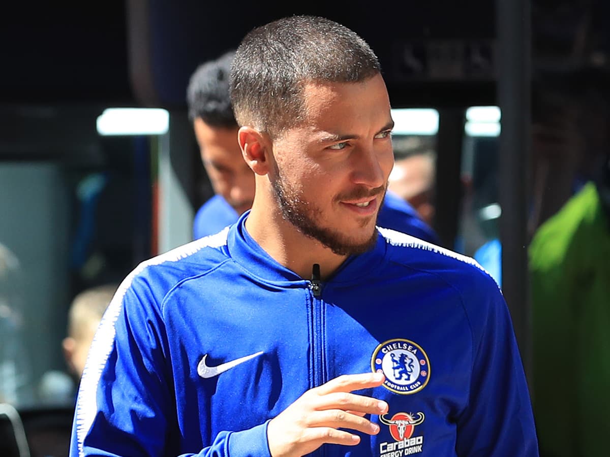 Aunque ya jugó contra Huddersfield Town por la Premier League, Eden Hazard sí sería el fichaje bomba del Real Madrid. El Daily Express asegura que hay listos 220 milones de euros.