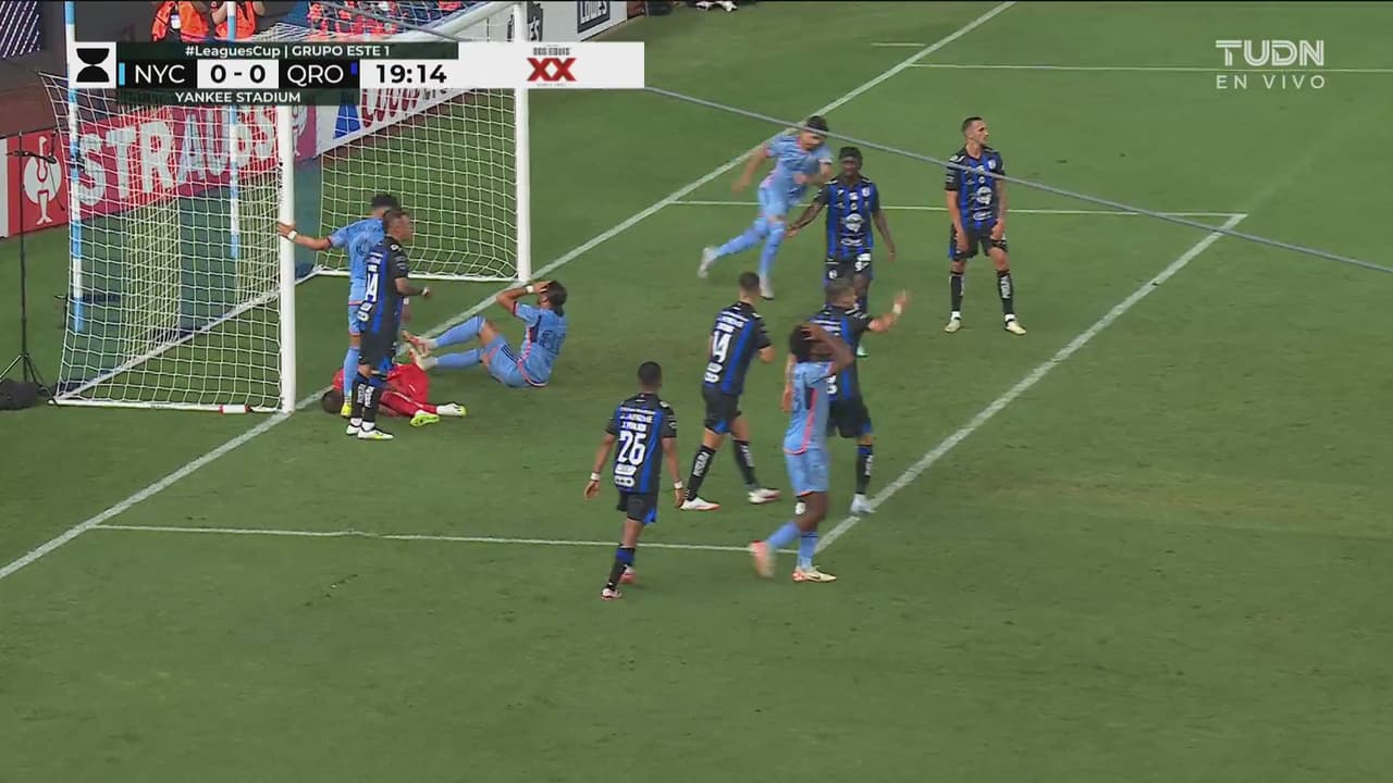 ¡Perdona NYC! Haak remata mal y no puede abrir el marcador