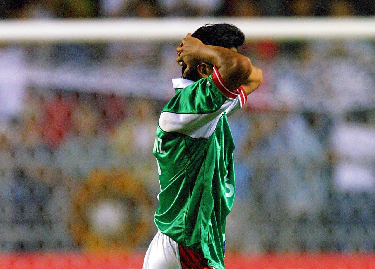 La selección mexicana se mediría a Australia, Francia y Corea del Sur en la fase de grupos. Con lo que no contaba el aún campeón de la Confederaciones era el nivel de juego y la falta de gol.