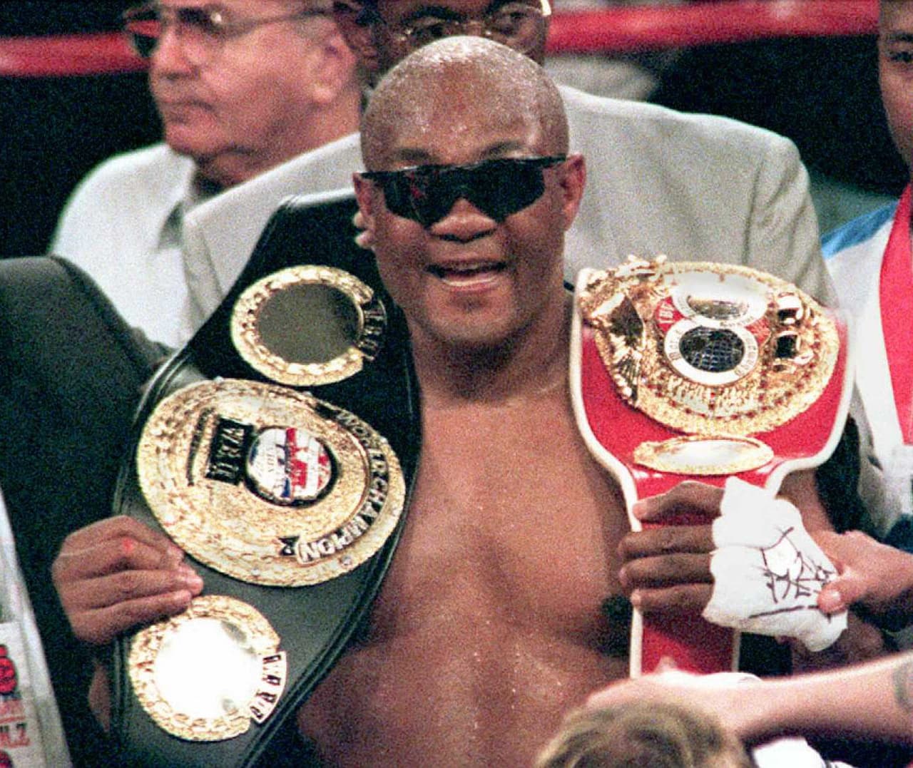 Aquel 1987 también fue el año del regreso de 
<b>George Foreman, </b>tras 10 años de su retiro. Al volver, peleó otros 10 años hasta que en 1997 perdió con Shannon Briggs tras ser múltiple campeón mundial.