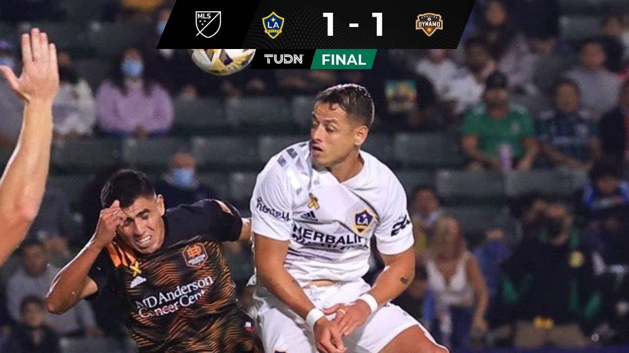 ¡Regresa el Chicharito! Hernández marca golazo de cabeza