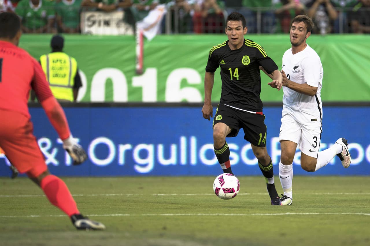 <b>Hirving Lozano</b> es la nueva joya del futbol mexicano. Su velocidad, regate y definición le han dado una opción diferente a Juan Carlos Osorio, quien lo tiene ya como uno de sus hombres de confianza.