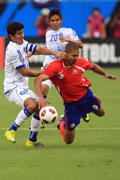 Alvaro Saborío no anduvo nada fino en el partido, desperdició un par de jugadas de gol y le anularon un gol por estar en fuera de lugar.